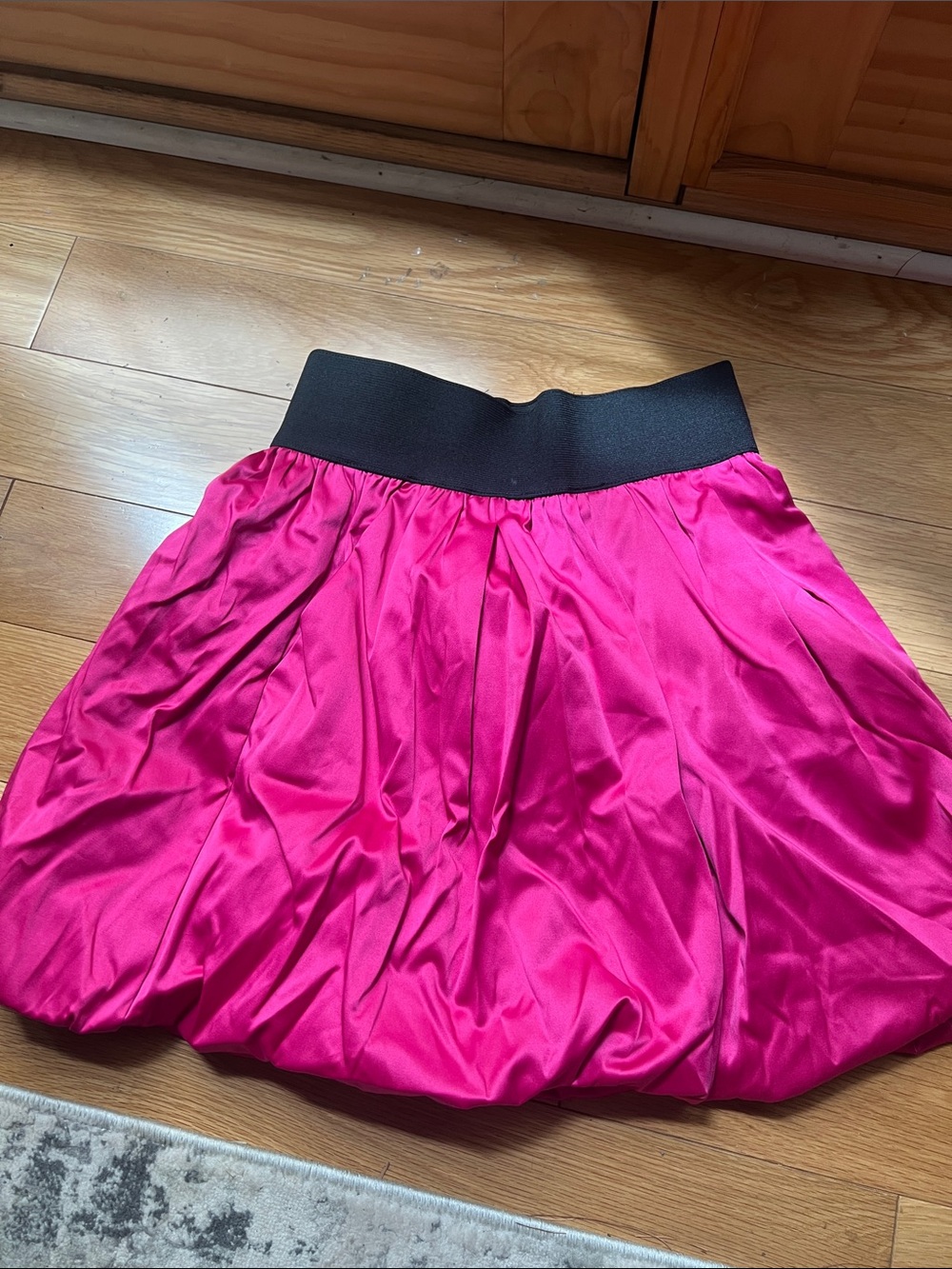 Women's Fuchsia Bubble Skirt with Black Waistband Never Worn 2009